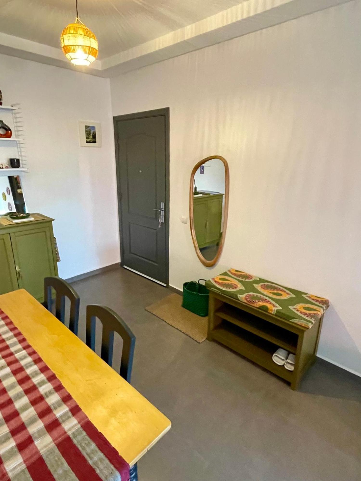 Aya-part Apartment *